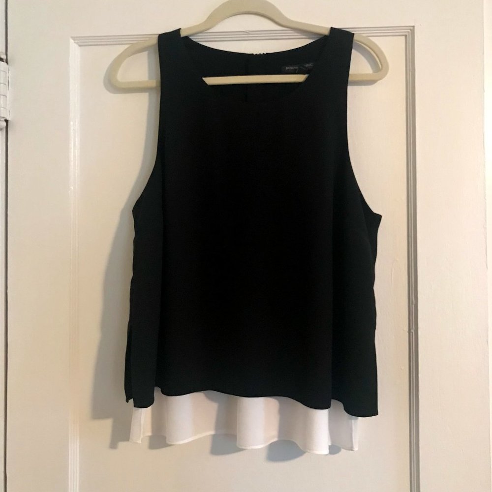 Banana Republic Black and White Sleeveless Top - Size L
